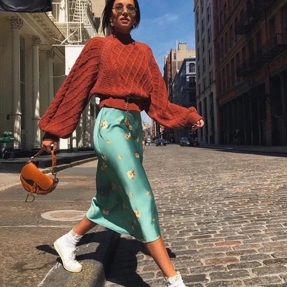 NWOT Zara Green Floral Satin Dress XS - Picture 2 of 10